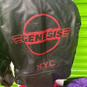 Vanson motorcycle jacket worn  twice unisex size 40 jacket leather broken in
